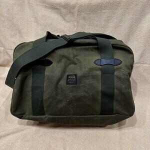 Filson Medium Duffle